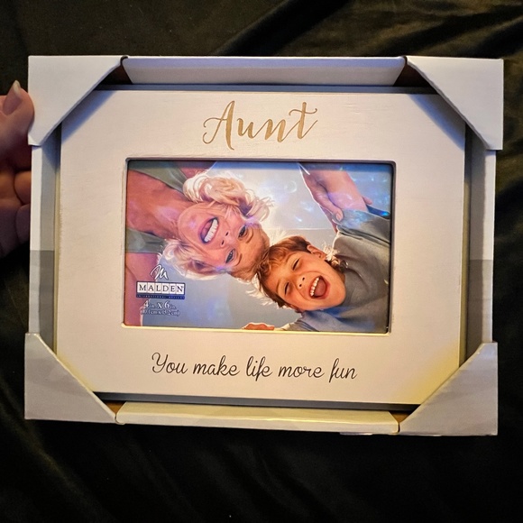 NIP Aunt Picture Frame - Picture 1 of 4